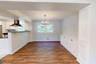 6602 Greenview Ln, Springfield, VA 22152 - Photo 6