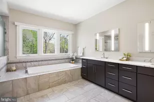 3529 Barkley Dr, Fairfax, VA 22031 - Photo 50