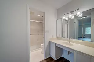 8360 Greensboro Dr, McLean, VA 22102 - Photo 16