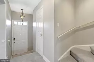 8225 Cedar Landing Ct, Alexandria, VA 22306 - Photo 2