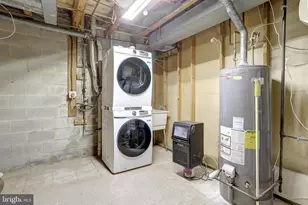 8225 Cedar Landing Ct, Alexandria, VA 22306 - Photo 36