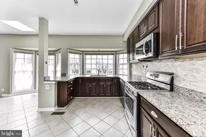 14709 Muddy Creek Court, Centreville, VA 20120 - Photo 12