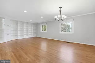 1528 Goldenrain Ct, Reston, VA 20190 - Photo 12