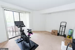 1951 Sagewood Ln, Reston, VA 20191 - Photo 16