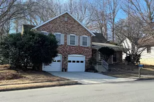 9217 Dorothy Ln, Springfield, VA 22153 - Photo 1