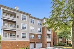 4330 Cannon Ridge Ct, Fairfax, VA 22033 - Photo 2