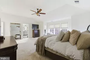 7669 Oak Field Ct, Springfield, VA 22153 - Photo 28