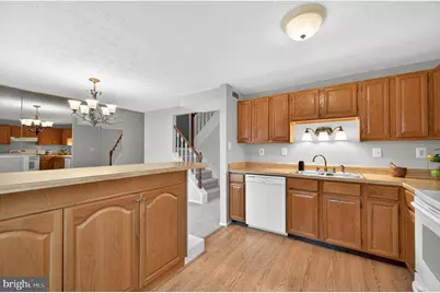1660 Sierra Woods Drive, Reston, VA 20194 - Photo 2