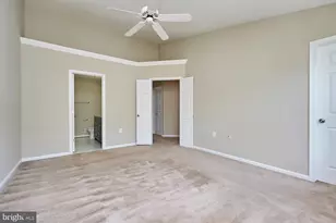 4100 Fountainside Ln, Fairfax, VA 22030 - Photo 14