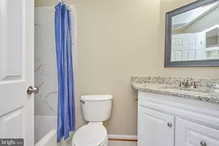 4100 Fountainside Ln, Fairfax, VA 22030 - Photo 18