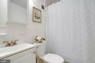 4415 Briarwood Ct N, Annandale, VA 22003 - Photo 14