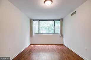 4415 Briarwood Ct N, Annandale, VA 22003 - Photo 12