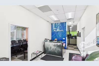 14016 Sullyfield Circle #E, Chantilly, VA 20151 - Photo 2