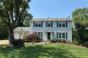 1918 Contralto Ct, Vienna, VA 22182 - Photo 2