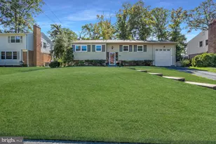 8323 Wagon Wheel Rd, Alexandria, VA 22309 - Photo 2