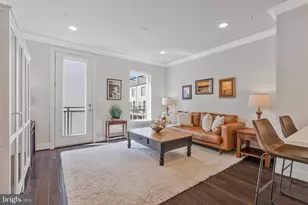 4810 Garden View Ln, Chantilly, VA 20151 - Photo 10