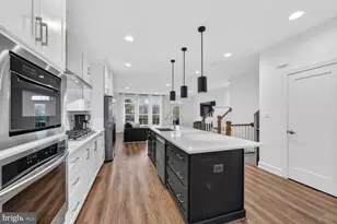 5241 Ridgeview Retreat Dr, Chantilly, VA 20151 - Photo 6