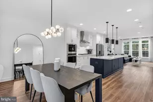 5241 Ridgeview Retreat Dr, Chantilly, VA 20151 - Photo 1