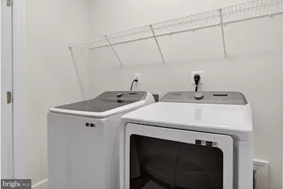 5241 Ridgeview Retreat Drive, Chantilly, VA 20151 - Photo 16