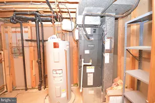 7011 Vantage Dr, Alexandria, VA 22306 - Photo 30