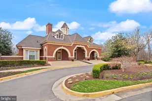 14379 Round Lick Ln, Centreville, VA 20120 - Photo 86
