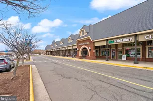 14379 Round Lick Ln, Centreville, VA 20120 - Photo 104