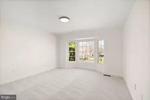 14379 Round Lick Ln, Centreville, VA 20120 - Photo 56