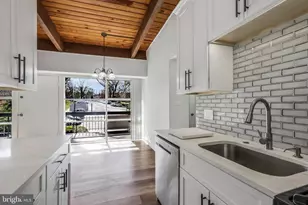 7758 Donnybrook Ct, Annandale, VA 22003 - Photo 10