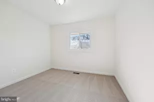 601 Clearwater Ct, Herndon, VA 20170 - Photo 14