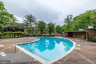 11260 Chestnut Grove Square, Reston, VA 20190 - Photo 14