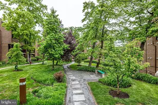 11260 Chestnut Grove Square, Reston, VA 20190 - Photo 18