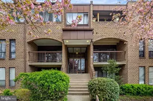 11260 Chestnut Grove Square, Reston, VA 20190 - Photo 20