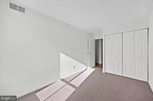 2305 Freetown Ct, Reston, VA 20191 - Photo 16