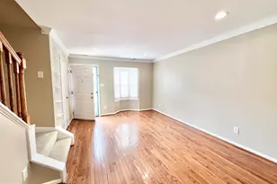 5504 Woodlawn Manor Ct, Alexandria, VA 22309 - Photo 4