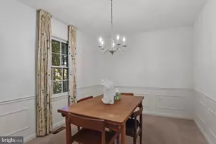 4301 Greenberry Ln, Annandale, VA 22003 - Photo 6