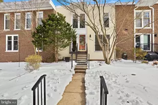 1644 Wainwright Dr, Reston, VA 20190 - Photo 1