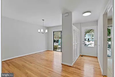 1644 Wainwright Drive, Reston, VA 20190 - Photo 2