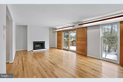 1644 Wainwright Drive, Reston, VA 20190 - Photo 8