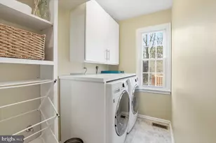 15456 Waters Creek Dr, Centreville, VA 20120 - Photo 20