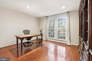 15456 Waters Creek Dr, Centreville, VA 20120 - Photo 18