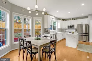 7374 Pohick Ridge Ct, Springfield, VA 22153 - Photo 8