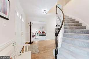 11410 Octagon Ct, Fairfax, VA 22030 - Photo 10