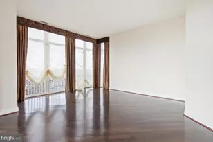 8220 Crestwood Heights Dr, McLean, VA 22102 - Photo 10