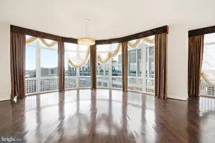 8220 Crestwood Heights Dr, McLean, VA 22102 - Photo 4