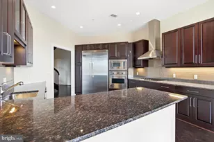 8220 Crestwood Heights Dr, McLean, VA 22102 - Photo 8