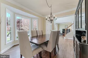 3109 Kinross Cir, Herndon, VA 20171 - Photo 8