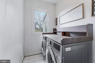 3109 Kinross Cir, Herndon, VA 20171 - Photo 36