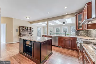 3109 Kinross Circle, Herndon, VA 20171 - Photo 16