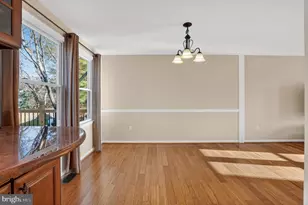 12608 Little Stones Ln, Herndon, VA 20170 - Photo 8