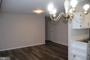 4951 Americana Dr, Annandale, VA 22003 - Photo 6